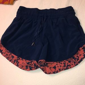Lululemon reversible shorts